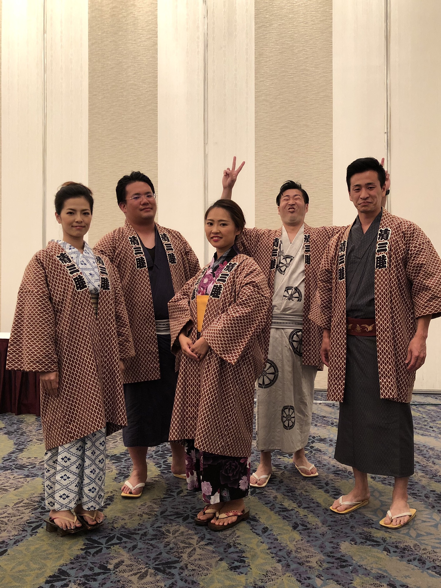 三社祭　町会半纏 三社祭の半纏「浅草エキミセ」で展示 44町会の熱意が凝縮：東京