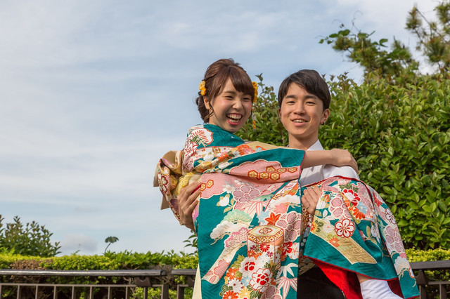 和装ウェディングフォトでもお姫様だっこ 横浜のウェディングフォト決定版