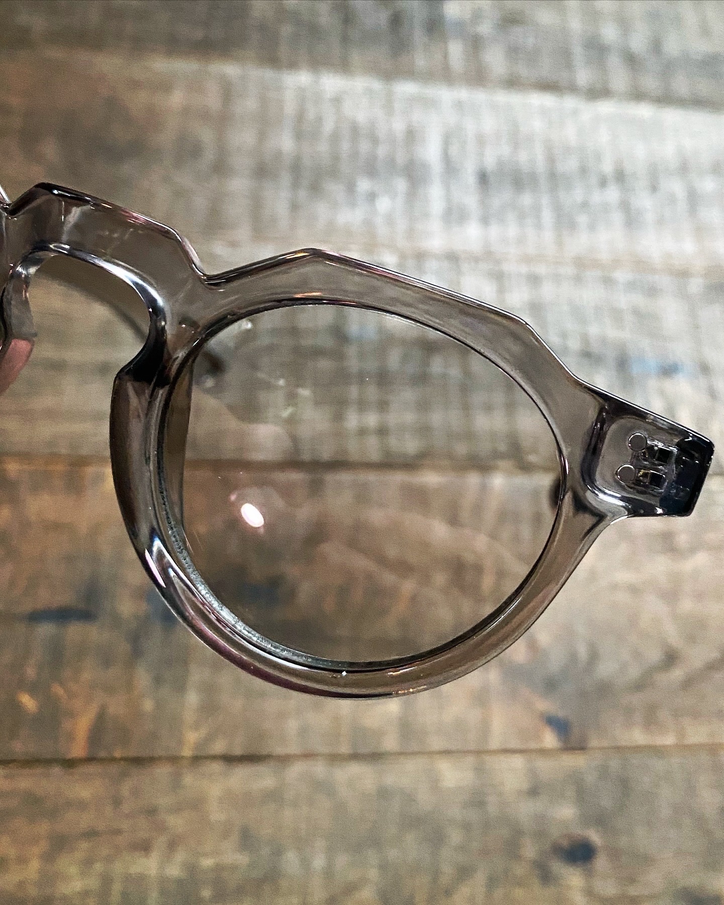 ●新作 SEVENTY FOUR 太フレーム サングラス ブラック×ライトグレー SEVENTY FOUR 24SUMMER CROWN PANT SUN GLASSES発売開始 | FAGRASS WEB