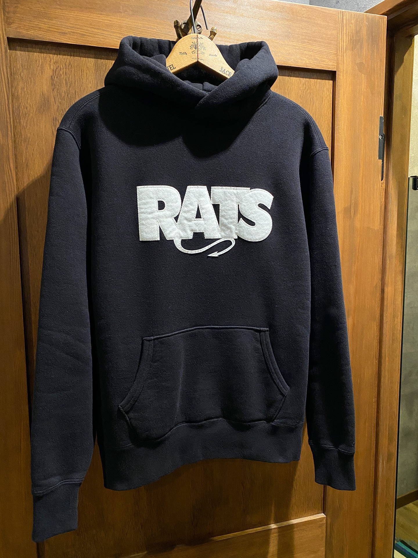 新品25′ RATS キーホルダー真鍮　テンダーロイン ハイドアンドシーク 新品25′ RATS キーホルダー真鍮 テンダーロイン ハイドアンド