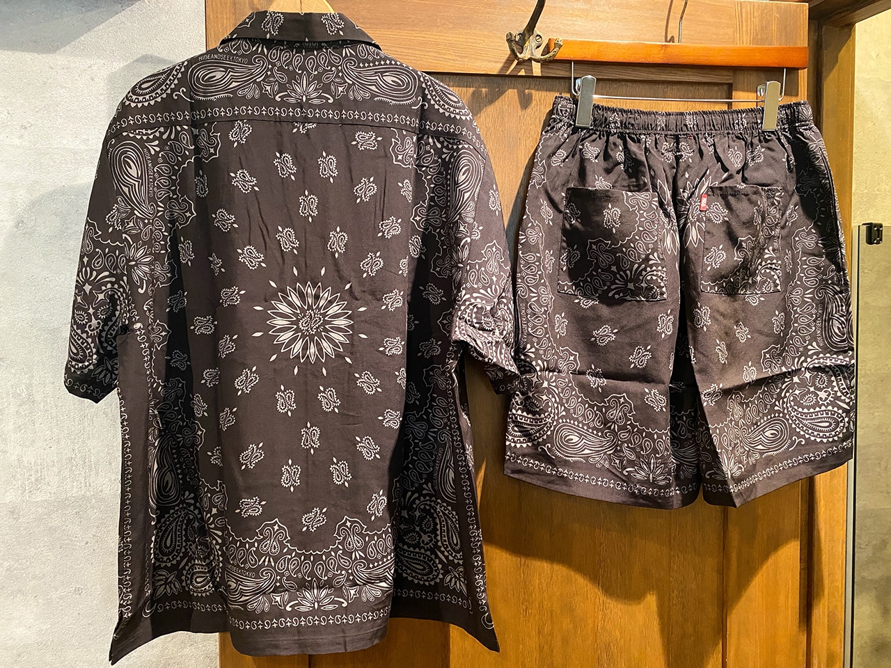HIDEANDSEEK 26SS BANDANA S/S SHIRT & SHORT発売開始 | FAGRASS WEB SITE