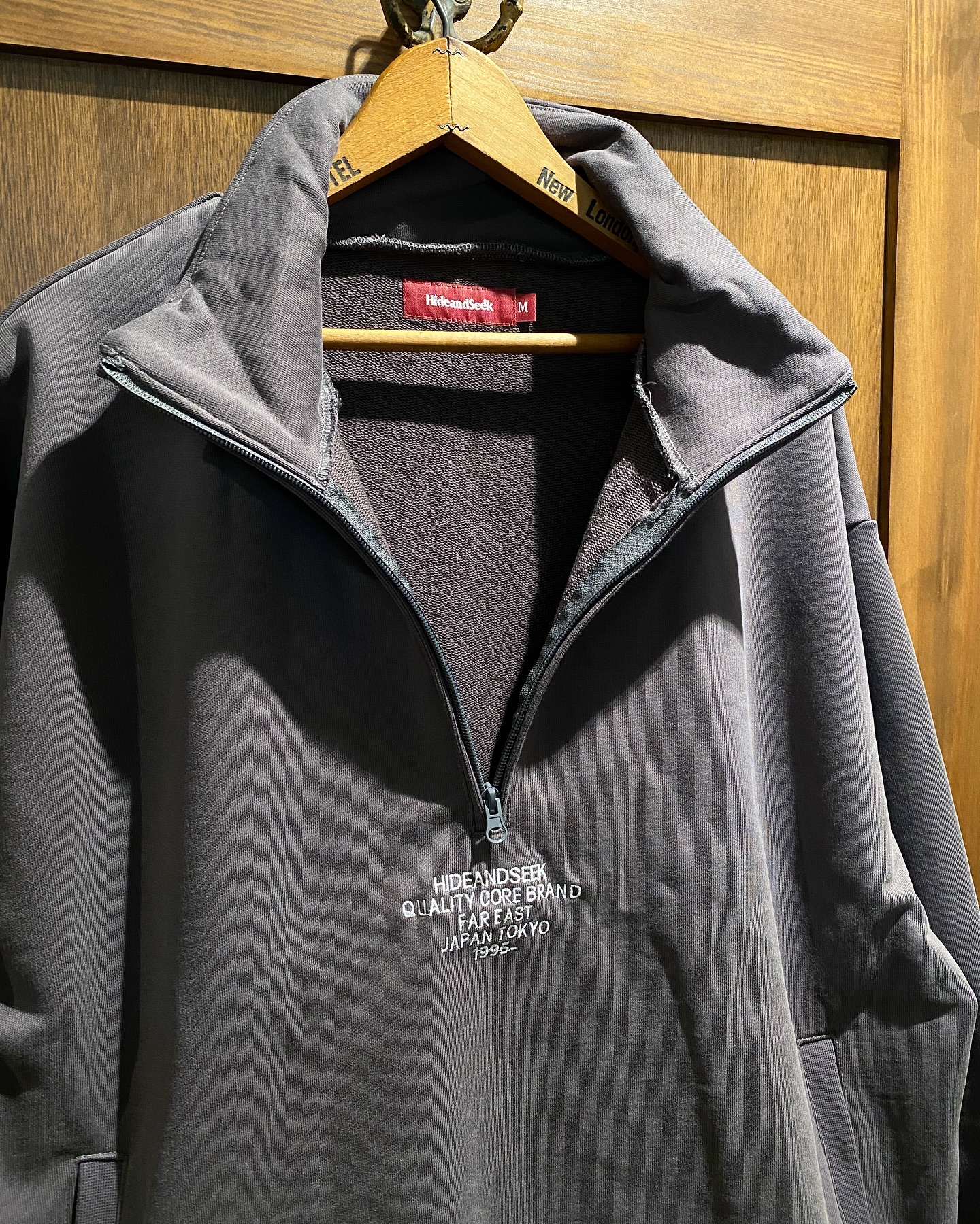 HIDEANDSEEK 25SS HALF ZIP SWEAT SHIRT発売開始 | FAGRASS WEB SITE