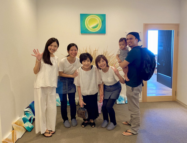 おがくず酵素風呂 ロキデ淡路島 Crystal Artist Nami おがくず酵素風呂 ロキデ淡路島 Crystal Artist Nami
