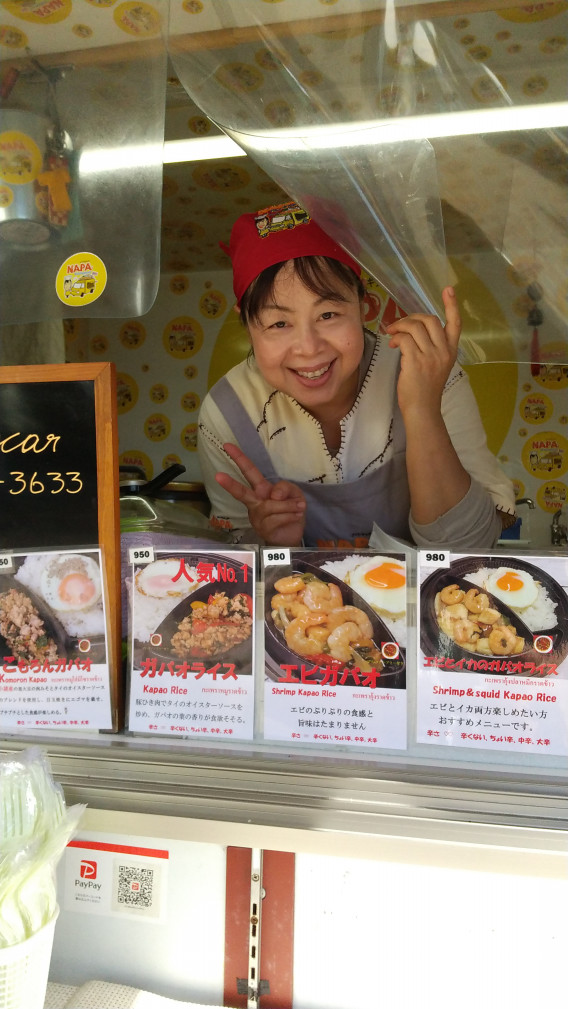 花束マルシェ 10月11日 移動販売 小六