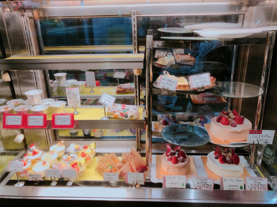 その他雑記 福島駅前にある小さなケーキ屋さん アニバーサリー01 ねこ王子の気ままな日々