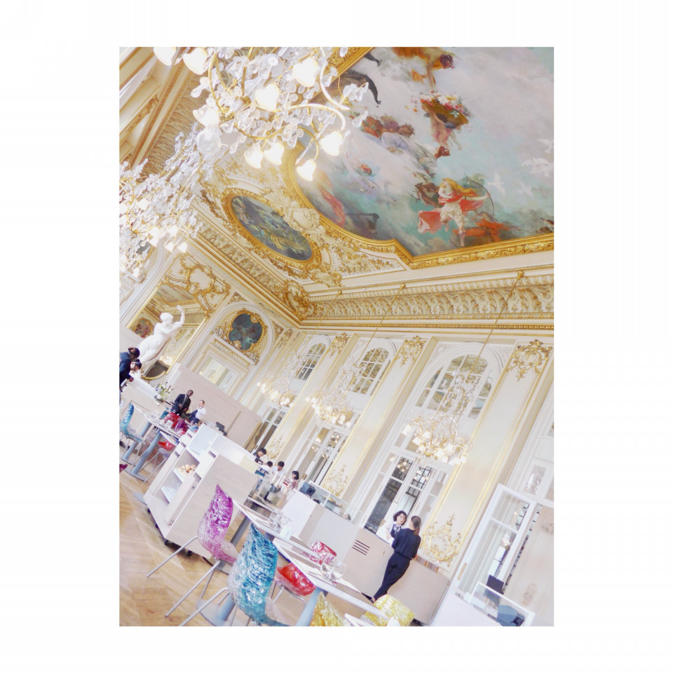 Ayako In Paris 美術館編 Welcome