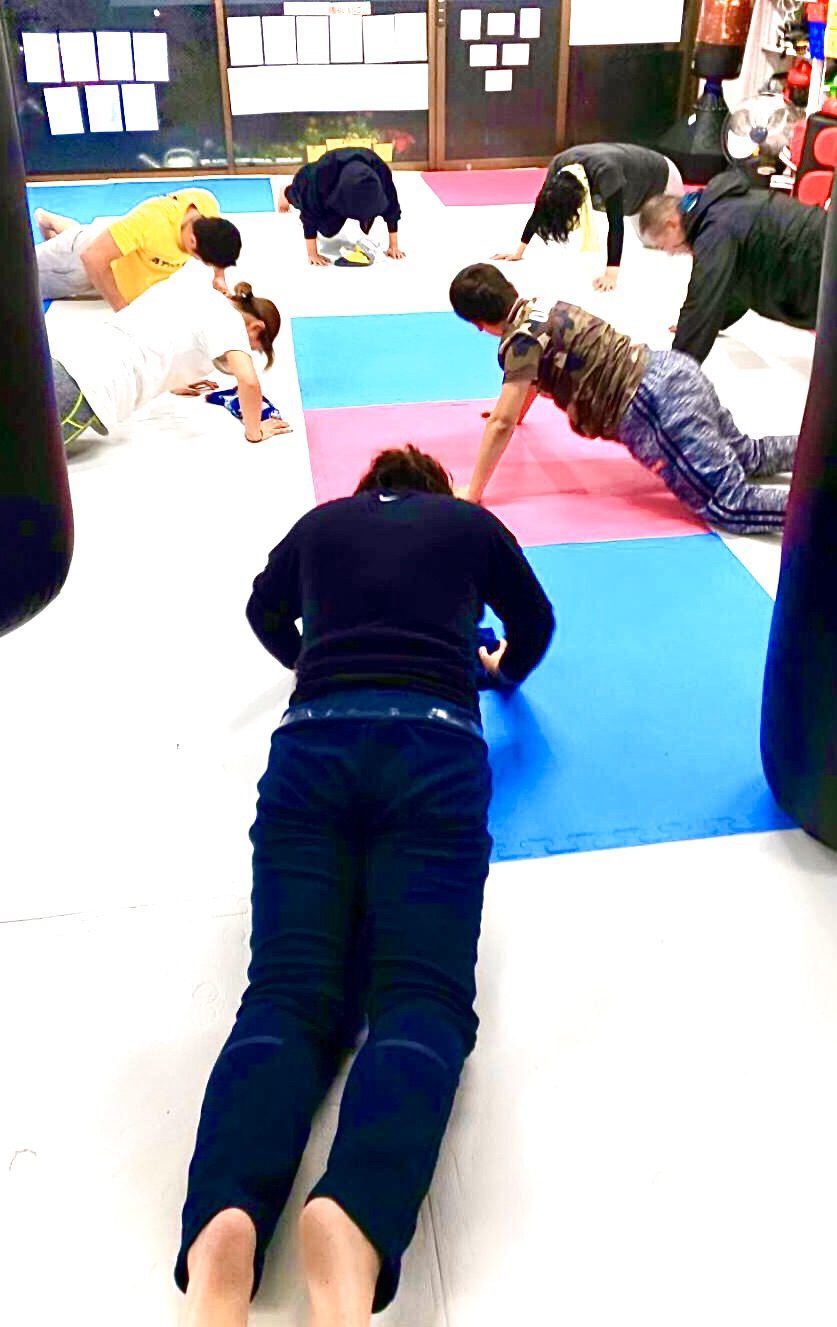 サーキットトレーニング！ 瀬谷 WINGS GYM 新しい型のフィットネスジムです(^^) 40以上のトレーニングメニューで楽しく飽きずに