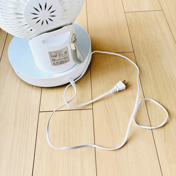 家電の電源コード収納もコマンドフックなら一瞬で解決 お片付け教室