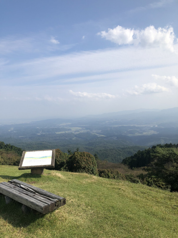 人と比較をして劣っているといっても 決して恥ずることではない けれども 去年の自分と今年の自分とを比較して もしも今年が劣っているとしたら それこそ恥ずべきことである 株式会社 ディソナンス