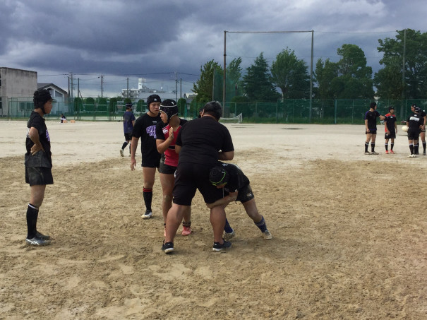 タックル練習開始 愛知県立千種高校ラグビー部 タックル練習開始 愛知県立千種高校ラグビー部
