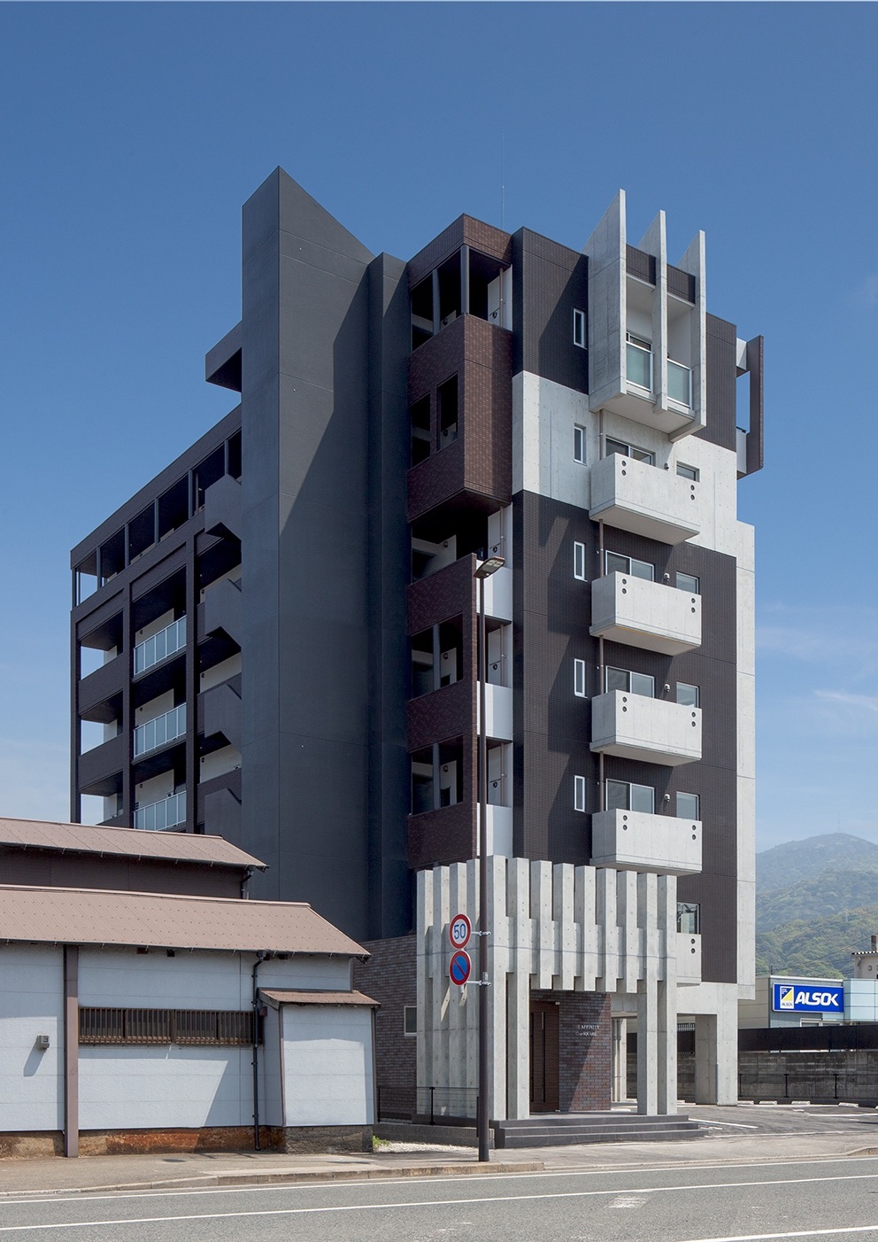 【値下げ】建築紅花青鳥(ロマネスク)圖 値下げ】建築紅花青鳥(ロマネスク)圖 建築紅花青鳥図
