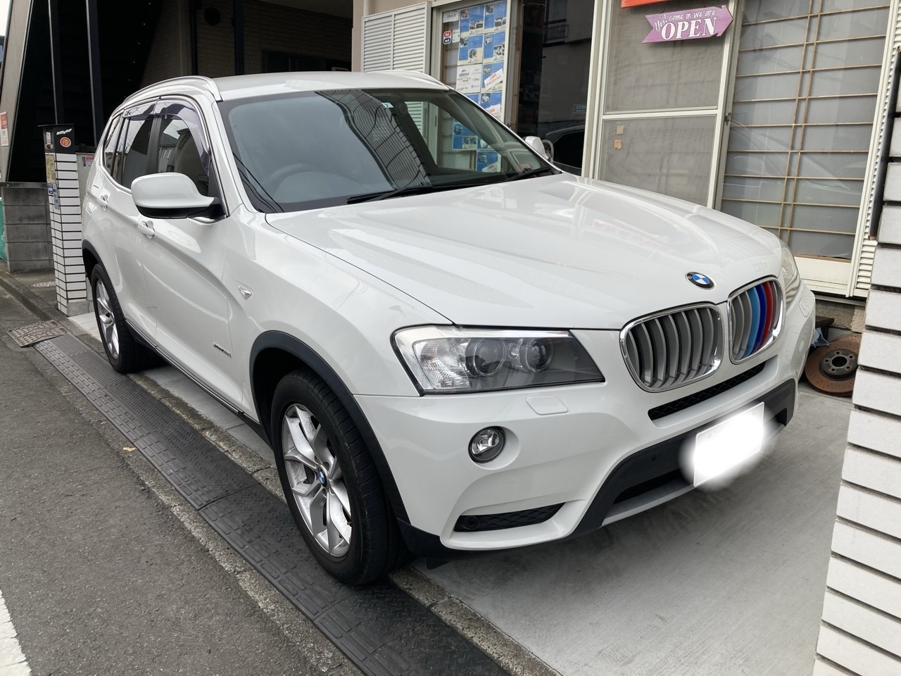 BMW Ｘ3(F25) ABS&4x4ランプ点灯点検 | Arrows－carsales