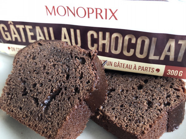 モノプリ Monoprix のチョコレートケーキ Gateau Au Chocolat Pepites De Chocolat は どちらも美味しいなぁ Les Falaises De Gres