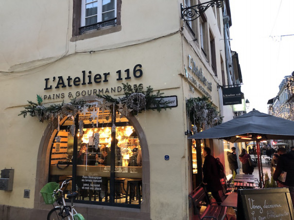 フランス ストラスブールのパン屋さん L Atelier 116 のバゲット は そとはカリカリなかはもっちりとして美味しいな Les Falaises De Gres