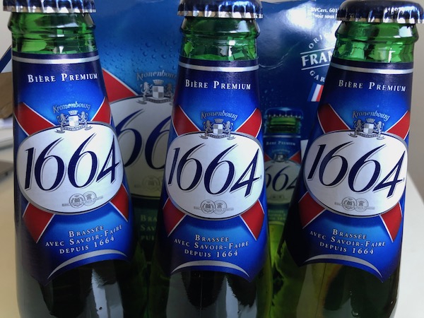 Kronenbourg 1664　クローネンブルグ パブミラー　ヴィンテージ Kronenbourg 1664 クローネンブルグ パブミラー ヴィンテージ 暑い夏に