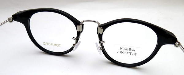 日本企画の限定モデル】TOM FORD（トムフォード） TF5563-D 001のご 