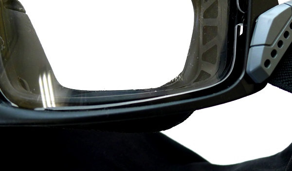 調節可能な換気システムを搭載したESS最高のゴーグル】ESS INFLUX AVS