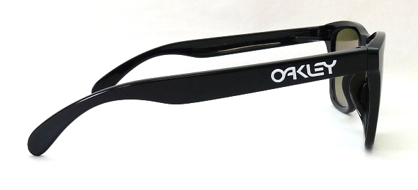 ゴルフに釣りに限定偏光カスタムサングラス】OAKLEY×TALEXの限定カスタム・偏光サングラス OAKLEY Frogskins RX(A) /  TALEX の2カラーご紹介！ | メガネパーク・ブレス | 山口県山口市のアイウェア・メガネ（眼鏡）のセレクトショップ