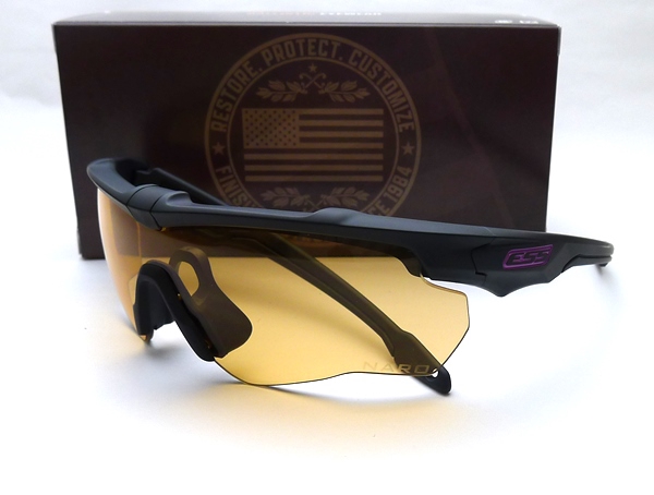 ESS | MEGANEPARK BLESS | アイウェアセレクトショップ