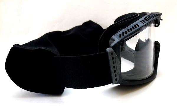 調節可能な換気システムを搭載したESS最高のゴーグル】ESS INFLUX AVS