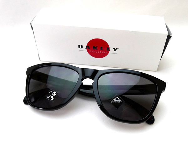日本限定サルスティスコレクション】OAKLEY Frogskins（フロッグスキン 