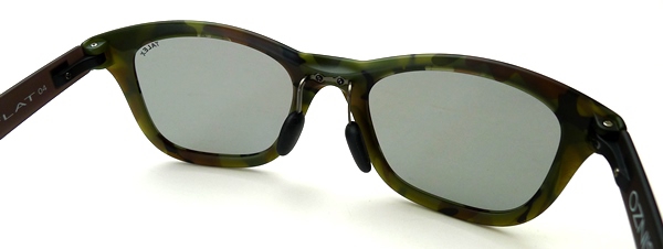 カモフラージュカラーのサングラス】OZNIS FLAT04 マット