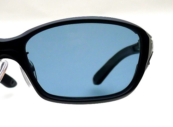Zeque by ZEAL OPTICS×TALEXの限定カスタム・偏光サングラスの「Dorio 