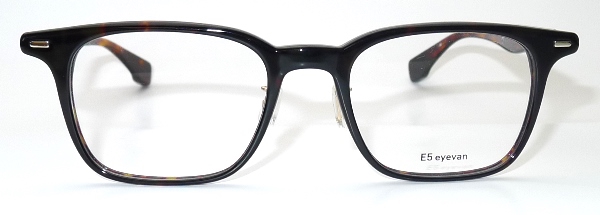 雑誌「GOETHE（ゲーテ）」にてあの有名人が着用されている「E5 eyevan