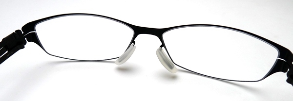 ic!berlin（アイシーベルリン）の日本での名作モデル「the guuchan」が