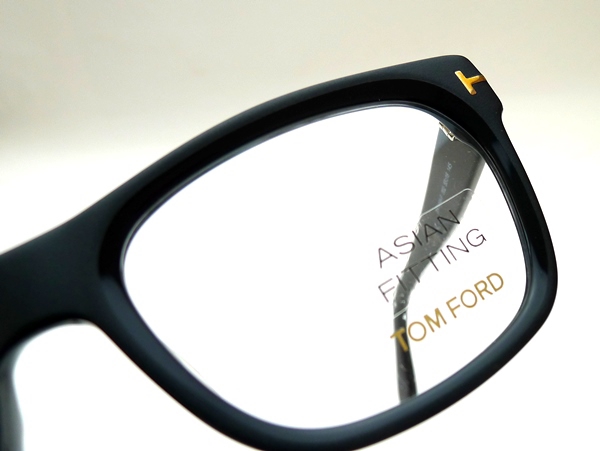 木村拓哉さんが愛用】TOM FORD（トムフォード） TF5468-F 002が入荷