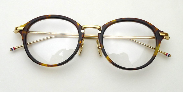 THOM BROWNE（トムブラウン）」がついに復活しました！ | メガネパーク  