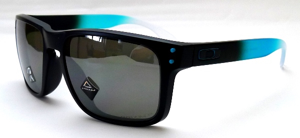 OAKLEY（オークリー） HOLBROOK（ホルブルック）のIgnite Fade