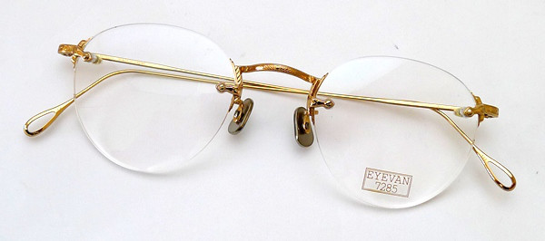 綾野剛さんが着用する「EYEVAN 7285 140 c.900」が再入荷いたしました 