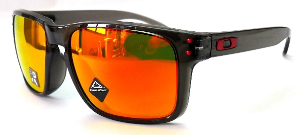 OAKLEY（オークリー）の人気モデル「HOLBROOK（ホルブルック）」が再