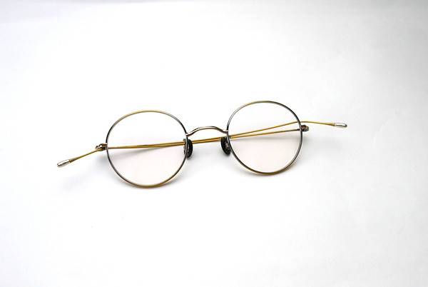 ドラマ「3年A組」で着用】10EYEVAN No.5 c.4Sが再入荷です。 | メガネ 
