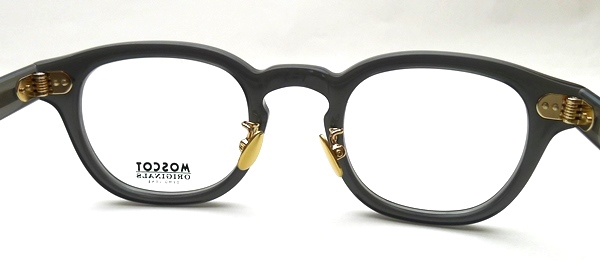 川口春奈さんも愛用の日本限定カラー第11弾の再生産モデル】MOSCOT（モスコット） LEMTOSH（レムトッシュ） JPN LTD 11 RE  COL.SMKGTPが再入荷！ | メガネパーク・ブレス | 山口県山口市のアイウェア・メガネ（眼鏡）のセレクトショップ