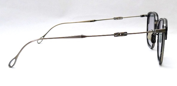 33本限定のフォールディング・スライドテンプル式サングラス