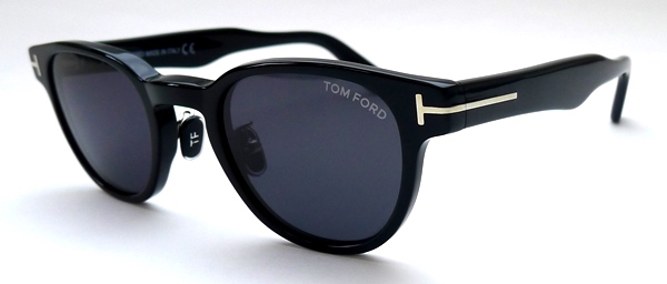 限定価格⭐︎TOM FORD サングラス TF961-D 01E ウェリントン 日本限定 TOM FORD サングラス TF961-D 01E ウェリントン フレーム