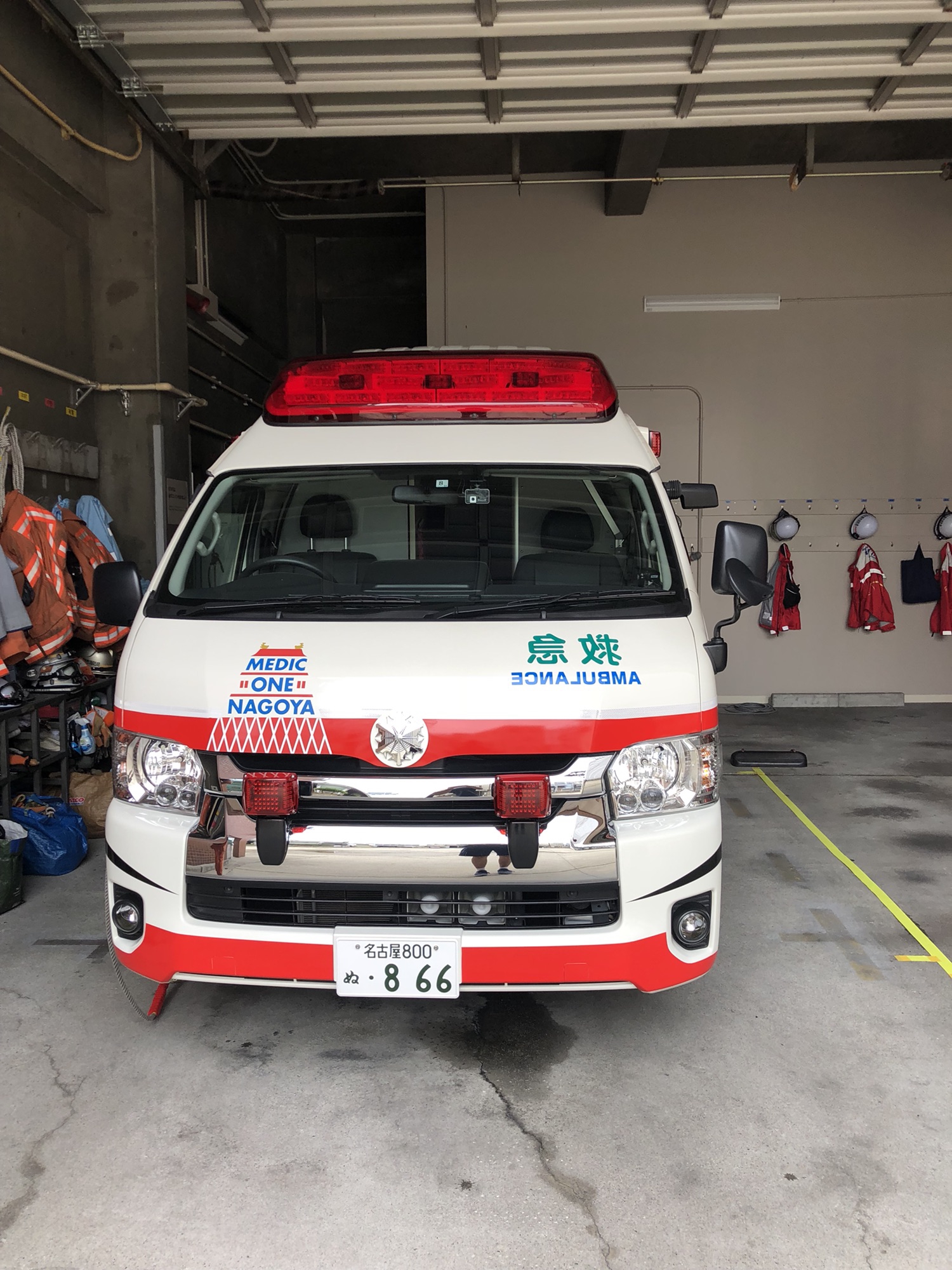 救急車名古屋2台 | 警視庁