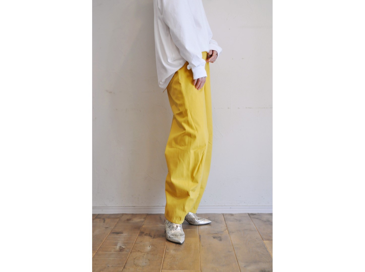 パンツ LOHEN PIGMENT DYEING COCOON PANTS LOHEN新品】期間限定 コクーンパンツ 38 黒 - メルカリ