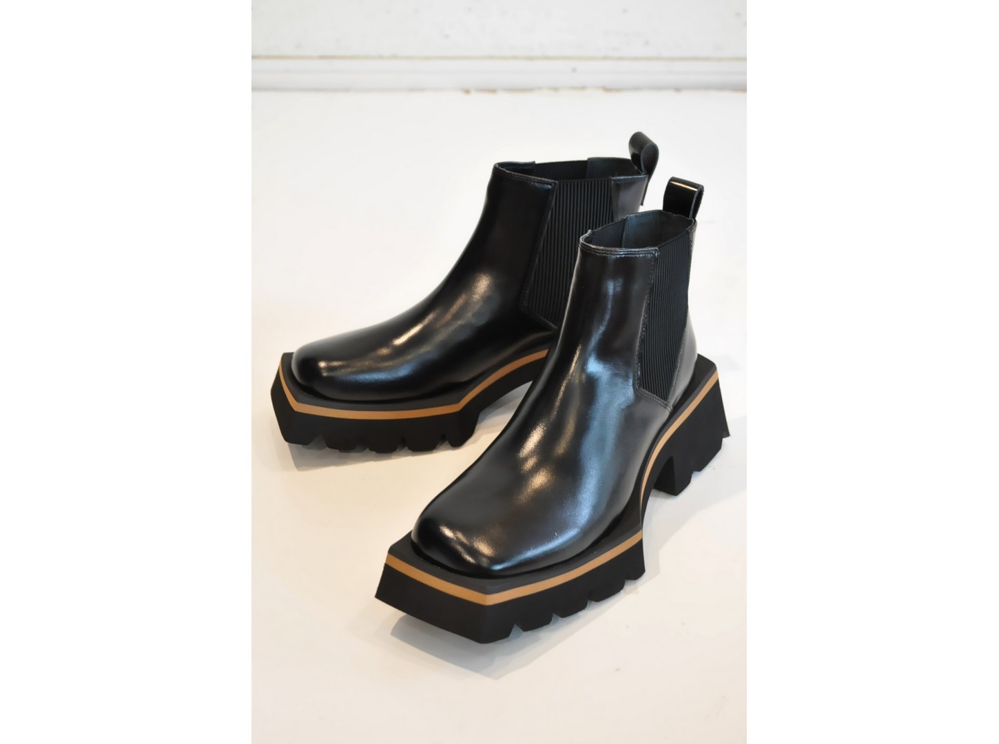 MANA / yuko imanishi＋ | ChaosBohemia