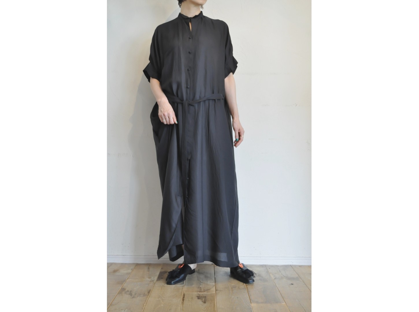 hippiness】cupro tuck sleeve onepiece/【ヒッピネス】キュプラタック ...