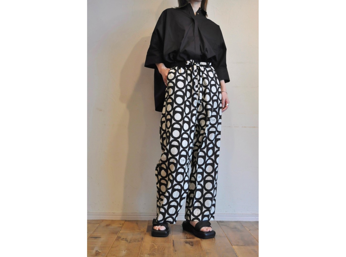 thomas magpie】original print pants /【トーマスマグパイ】オリジナルプリントパンツ | ChaosBohemia