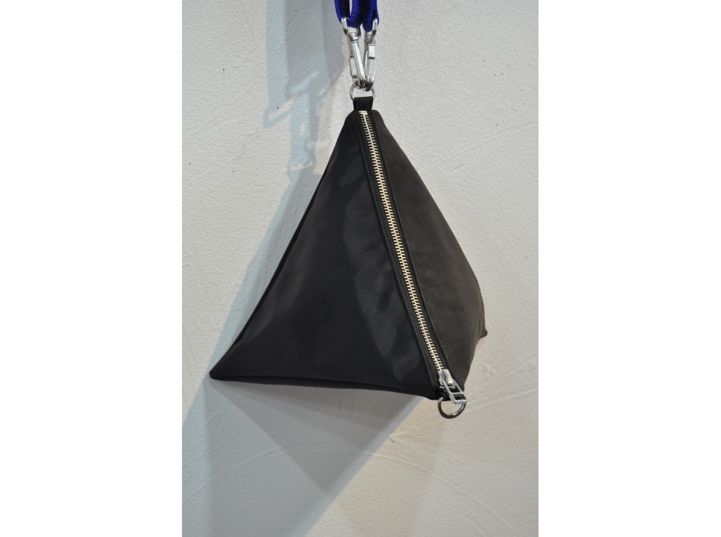 sandglass】triangle bag / 【サンドグラス】トライアングル バッグ