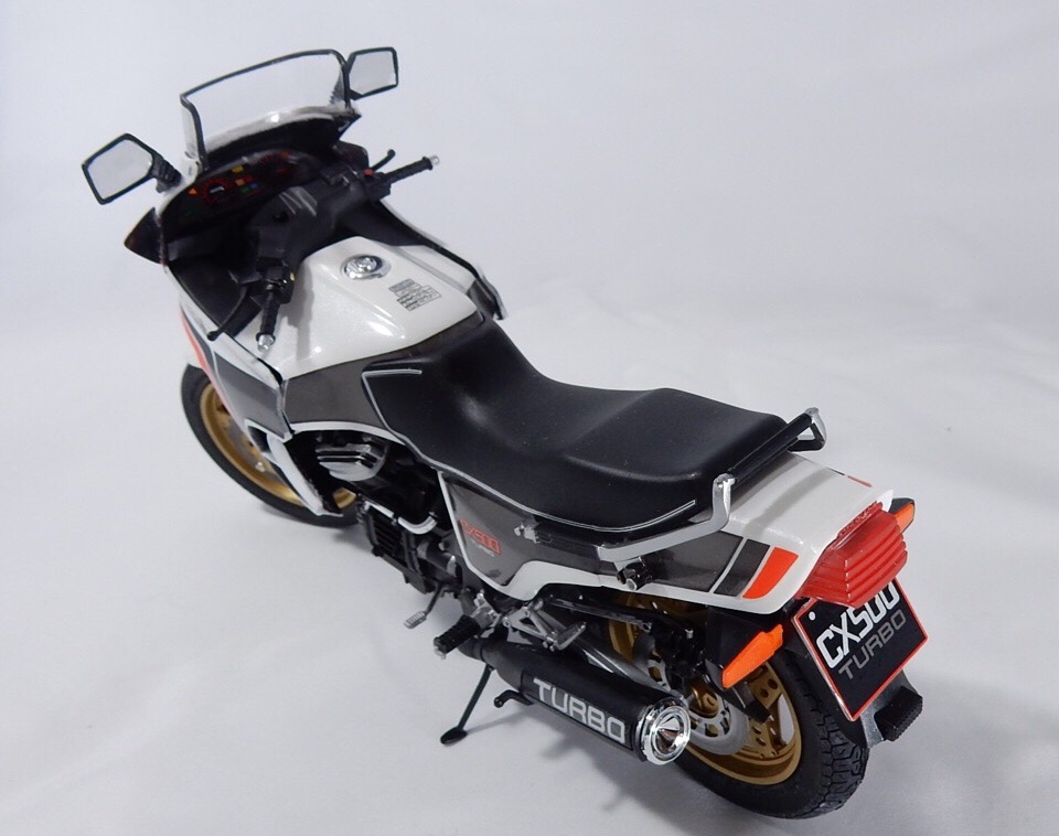 タミヤ ホンダCX500ターボ エンジン プラモデル Tamiya 1/6 Honda