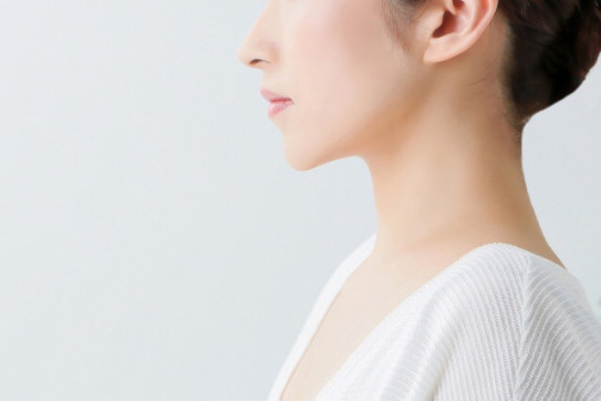シャープなフェイスラインを手に入れるため 胸鎖乳突筋に注目する Slur 千葉 錦糸町 美ボディと健康をダイエットなしで手に入れる