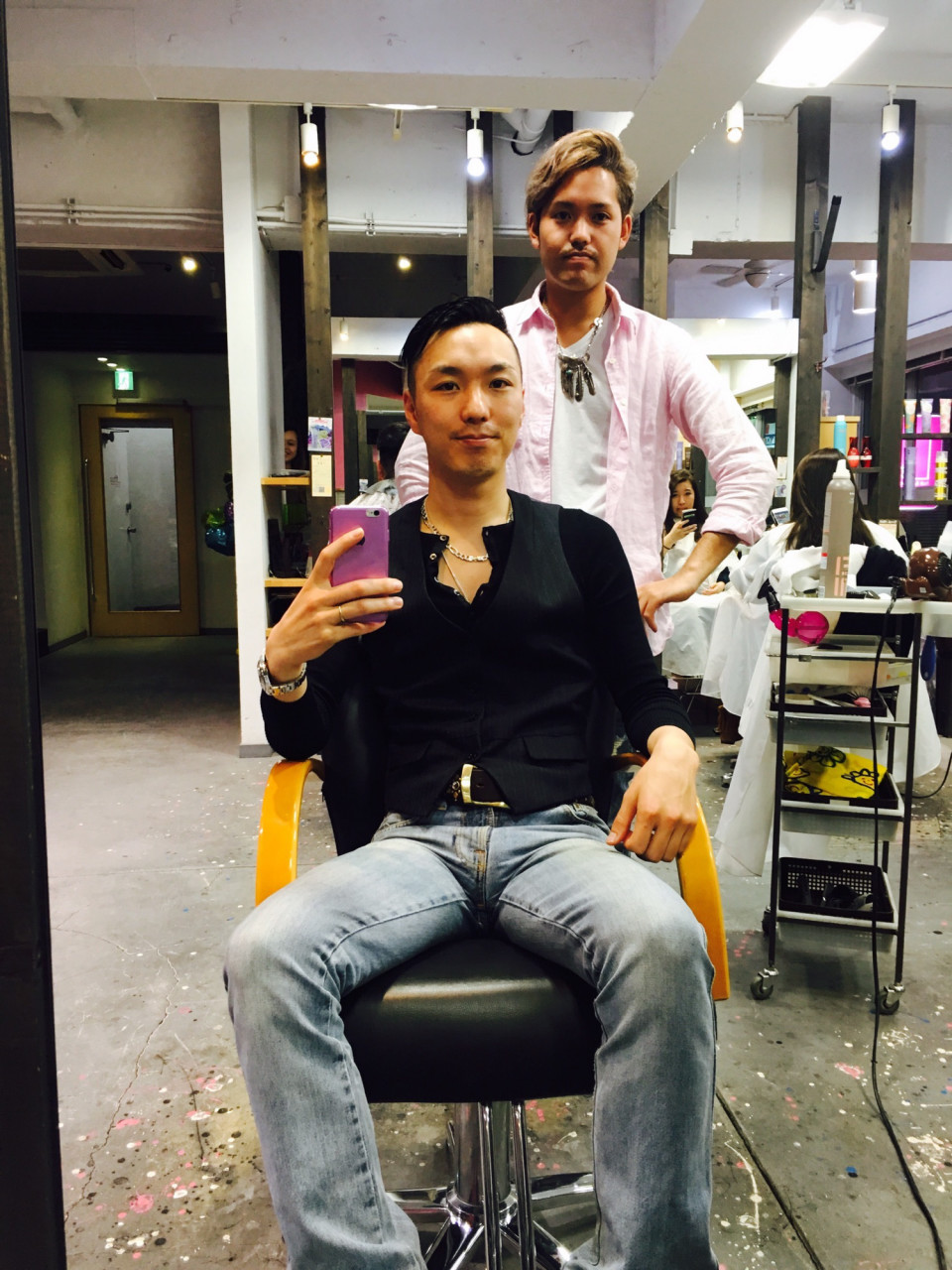 ヘアチェンジ これが噂の マックルモア ヘアー だ Macklemore Hair ヨーロッパわくわく日誌 子育て編 ヘアチェンジ これが噂の マックルモア ヘアー だ Macklemore Hair ヨーロッパわくわく日誌 子育て編
