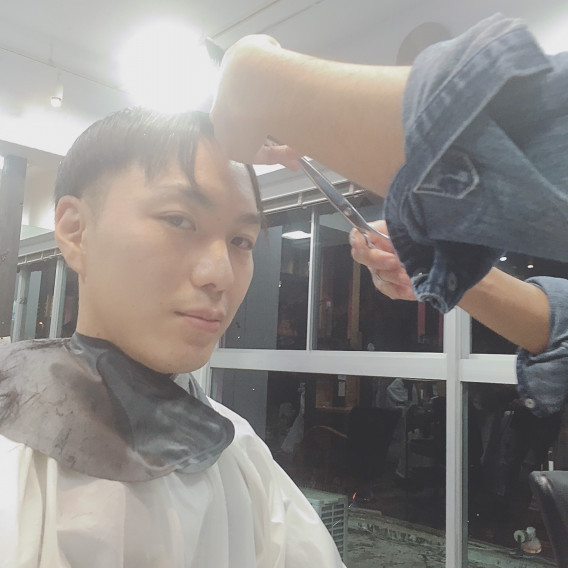 少々サイコな髪型になりました 茅ヶ崎にある親友の美容室 Lehua でヘアカット ヨーロッパわくわく日誌 子育て編