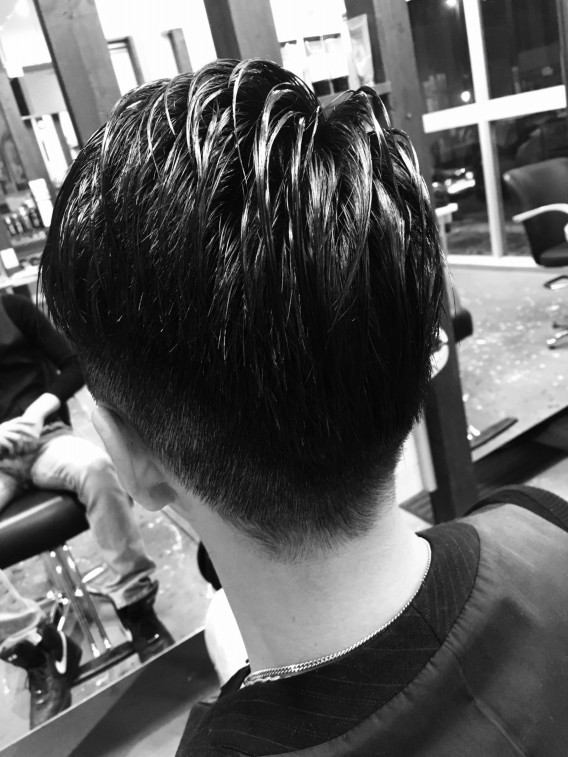 ヘアチェンジ これが噂の マックルモア ヘアー だ Macklemore Hair ヨーロッパわくわく日誌 子育て編 ヘアチェンジ これが噂の マックルモア ヘアー だ Macklemore Hair ヨーロッパわくわく日誌 子育て編