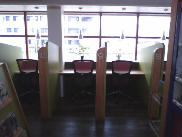 店舗案内 和歌山県有田市のネットカフェ スプリングガーデン